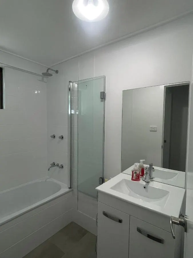 Yny Guest House Waterford 0*,  Australia