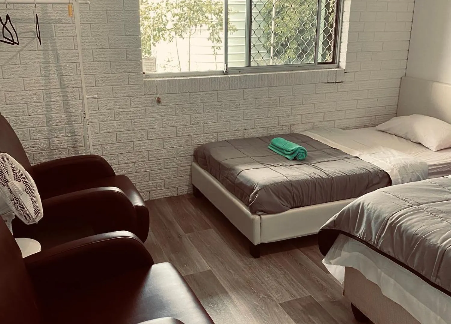 Yny Guest House Waterford